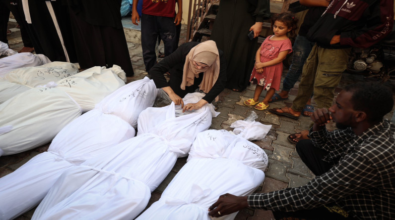 181 يوما من الإبادة: 6 مجازر في 24 ساعة.. و33037 شهيدا في قطاع غزة